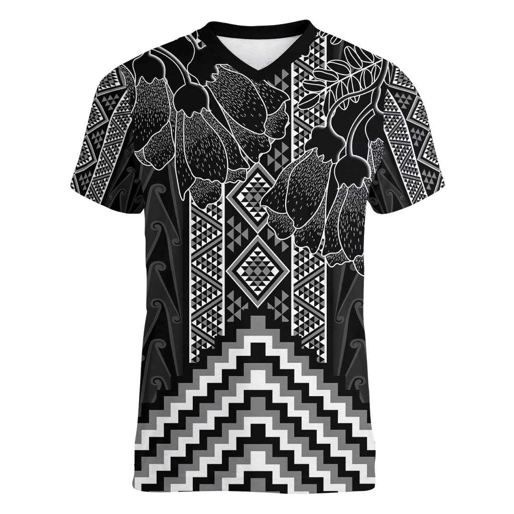 Aotearoa Taniko Pattern Women V-Neck T-Shirt Poutama Mix Kowhai Flowers LT7 Female Grey - Polynesian Pride