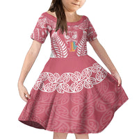 personalised-kia-kaha-te-reo-maori-kid-short-sleeve-dress-hei-tiki-mix-koru-pink