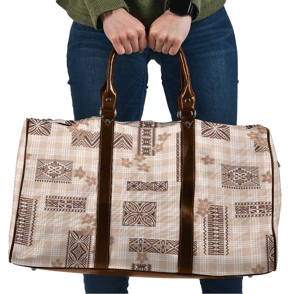 Hawaiian Quilt Tapa On Beige Palaka Motifs Travel Bag