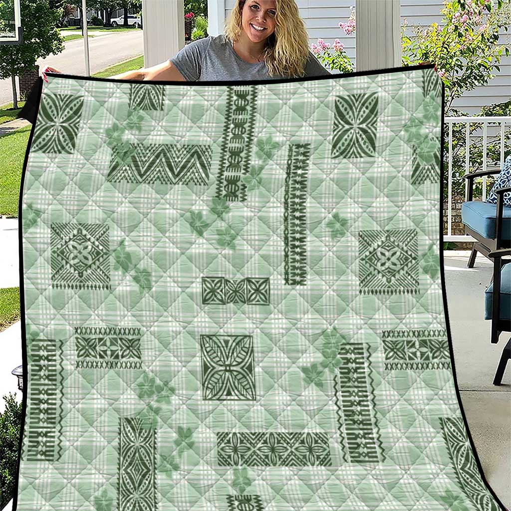 Hawaiian Quilt Tapa On Pastel Mint Palaka Motifs Quilt