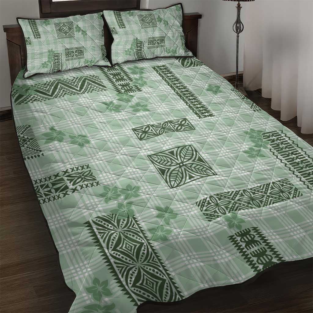 Hawaiian Quilt Tapa On Pastel Mint Palaka Motifs Quilt Bed Set