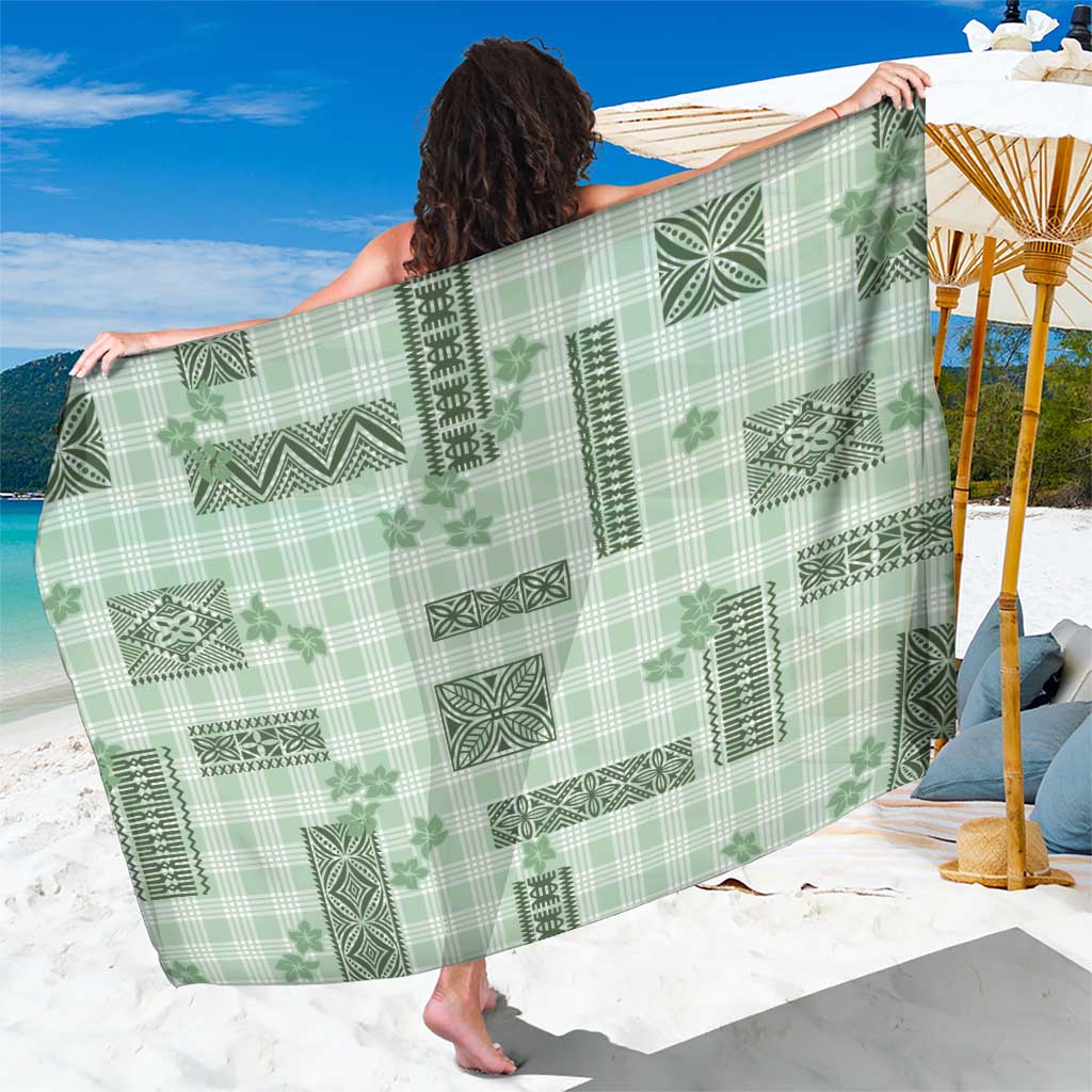 Hawaiian Quilt Tapa On Pastel Mint Palaka Motifs Sarong