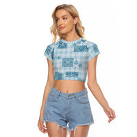 Hawaiian Quilt Tapa On Cold Blue Palaka Motifs Raglan Cropped T Shirt