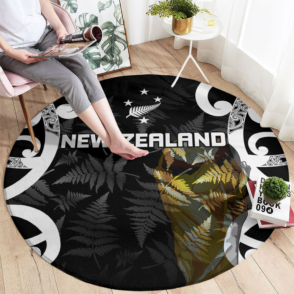 New Zealand WC2026 Black Round Carpet Silver Fern