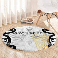 New Zealand WC2026 White Round Carpet Silver Fern