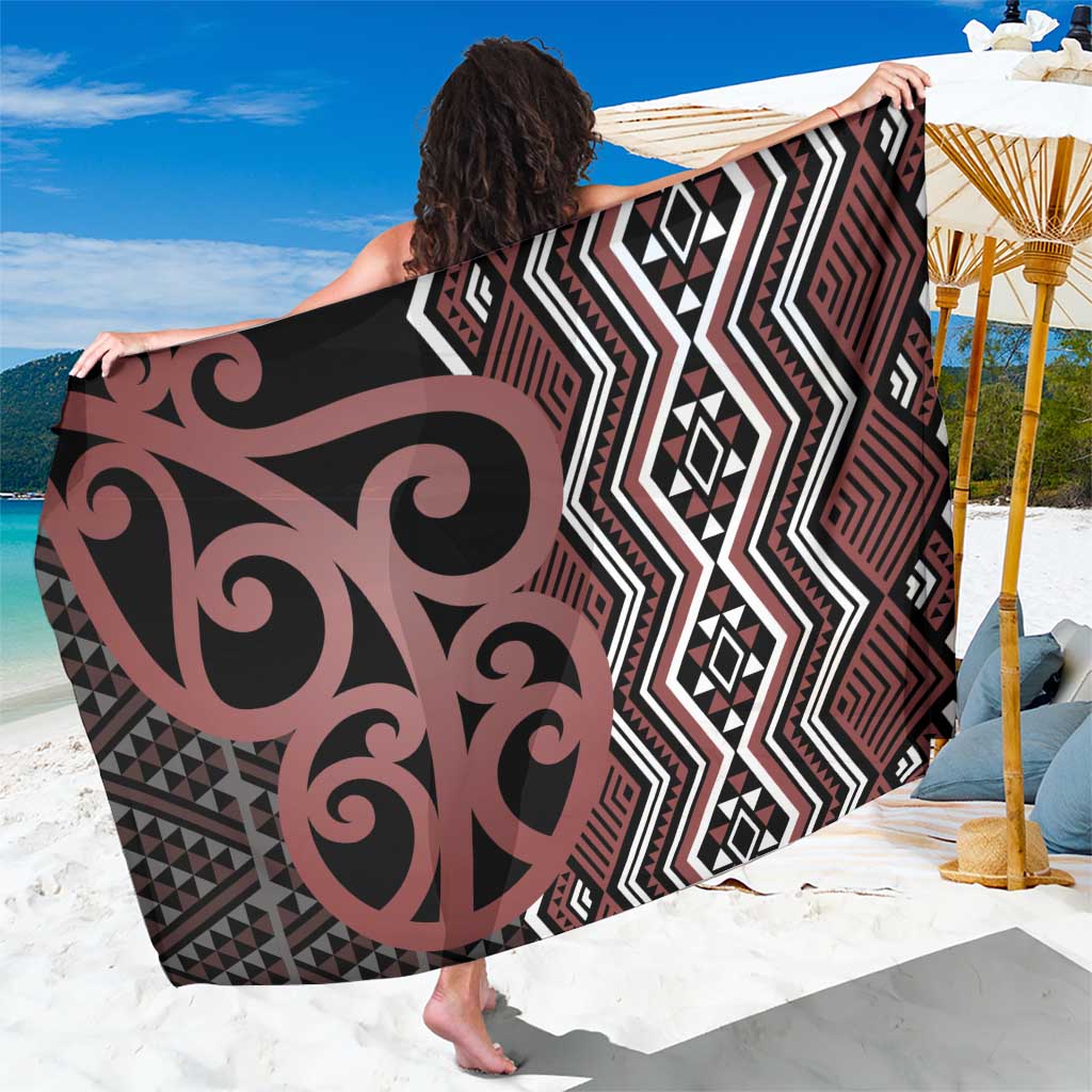 Maori Taniko Patterns Sarong Brown Patiki Motifs Mix Whakairo Ngaru LT7 One Size 44 x 66 inches Brown - Polynesian Pride