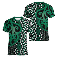 Maori Taniko Patterns Women V-Neck T-Shirt Pounamu Patiki Motifs Mix Whakairo Ngaru