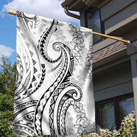 Polynesia Plumeria Lei Garden Flag White Curves Motif