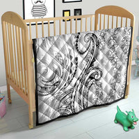 Polynesia Plumeria Lei Quilt White Curves Motif