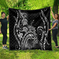Aloha Hawaii Turtles Floral Quilt Obsidian Glaze