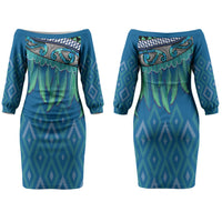 Aotearoa Maori Ngati Kahungunu Iwi Paua Blue Couples Matching Off The Shoulder Long Sleeve Dress and Hawaiian Shirt Korowai Tukutuku Kaokao Motifs