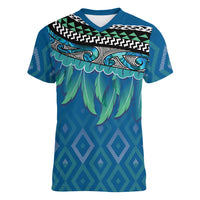 Aotearoa Maori Ngati Kahungunu Iwi Paua Blue Women V-Neck T-Shirt Korowai Tukutuku Kaokao Motifs