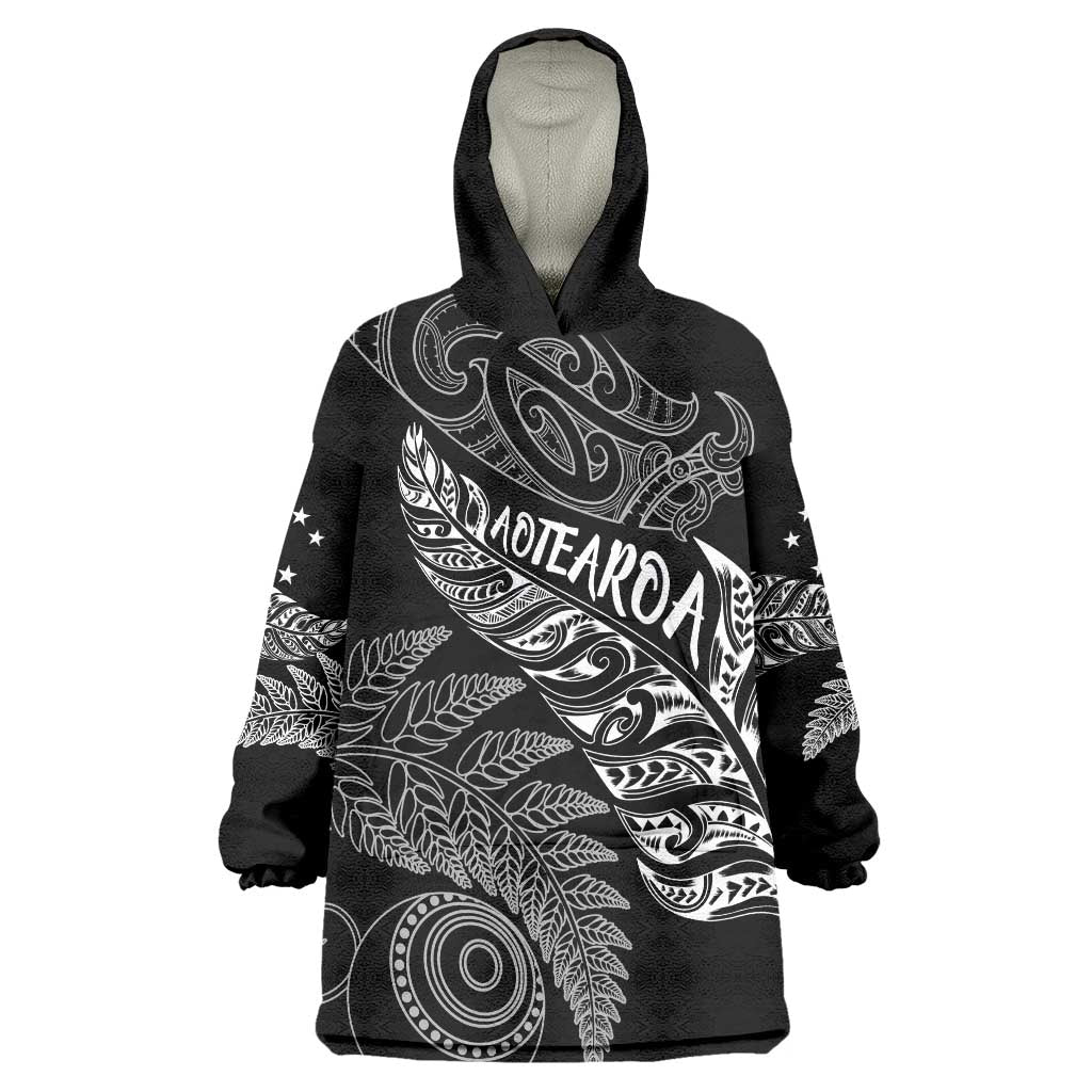 Aotearoa Personalized Lawn Bowls Maori Wearable Blanket Hoodie New Zealand Black Tribal Silver Fern - Polynesian Pride