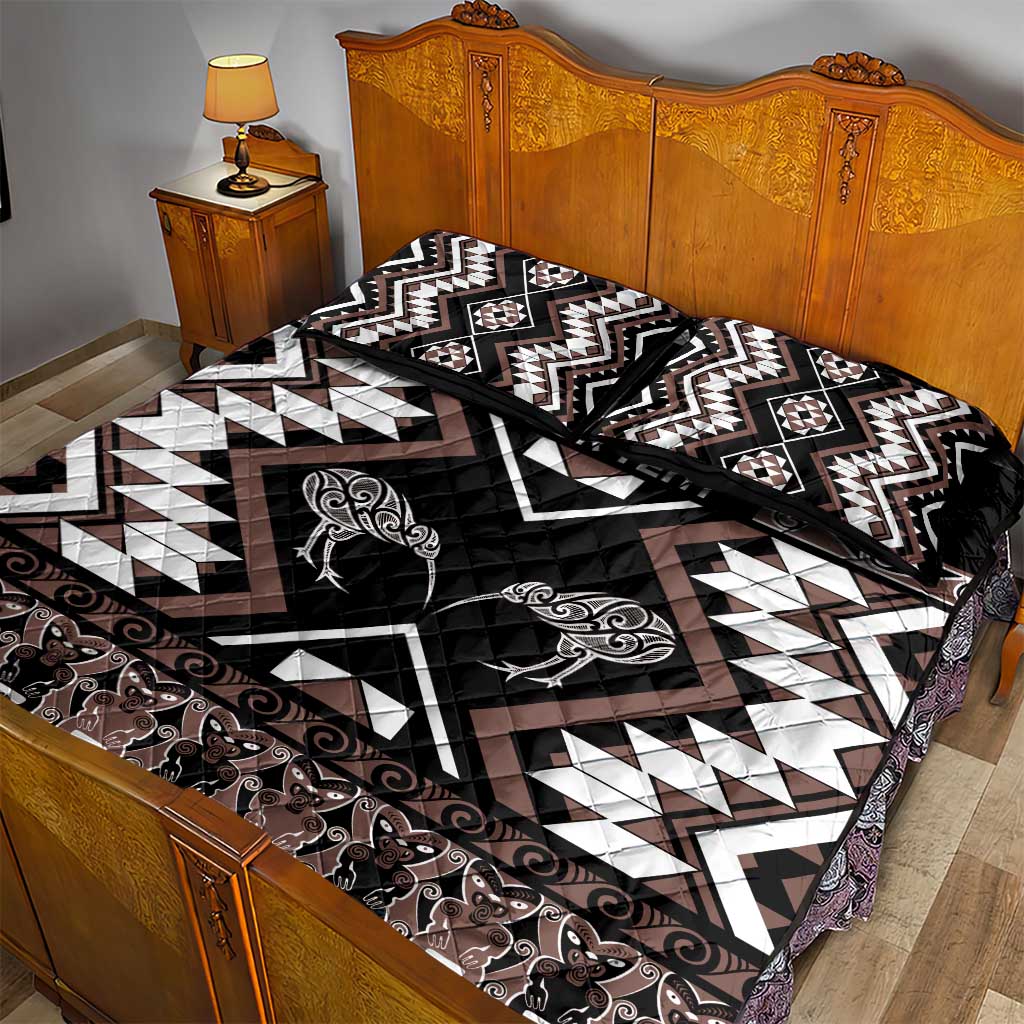 Personalised Taniko Motifs Aotearoa Quilt Bed Set Waitangi Kowhaiwhai Kiwi - Mocha