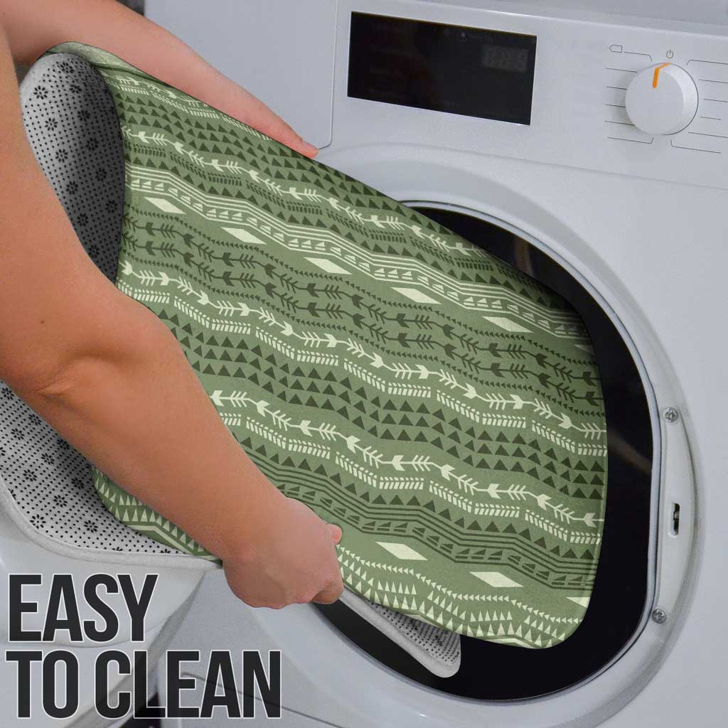 Vintage Sage Green Hawaiian Traditional Kapa Mix Flowers Lei Bathroom Set