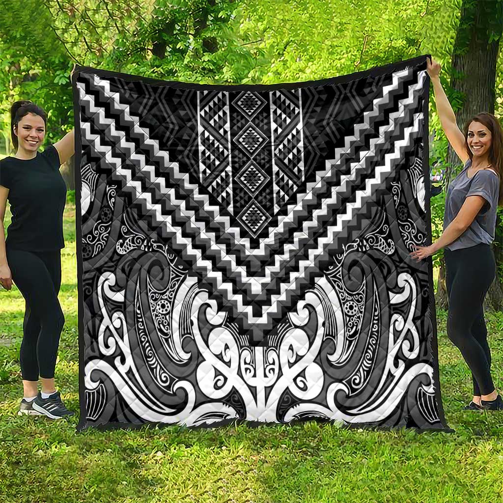 Maori Tukutuku Taniko Motifs Quilt Black Poutama Mix Kowhaiwhai