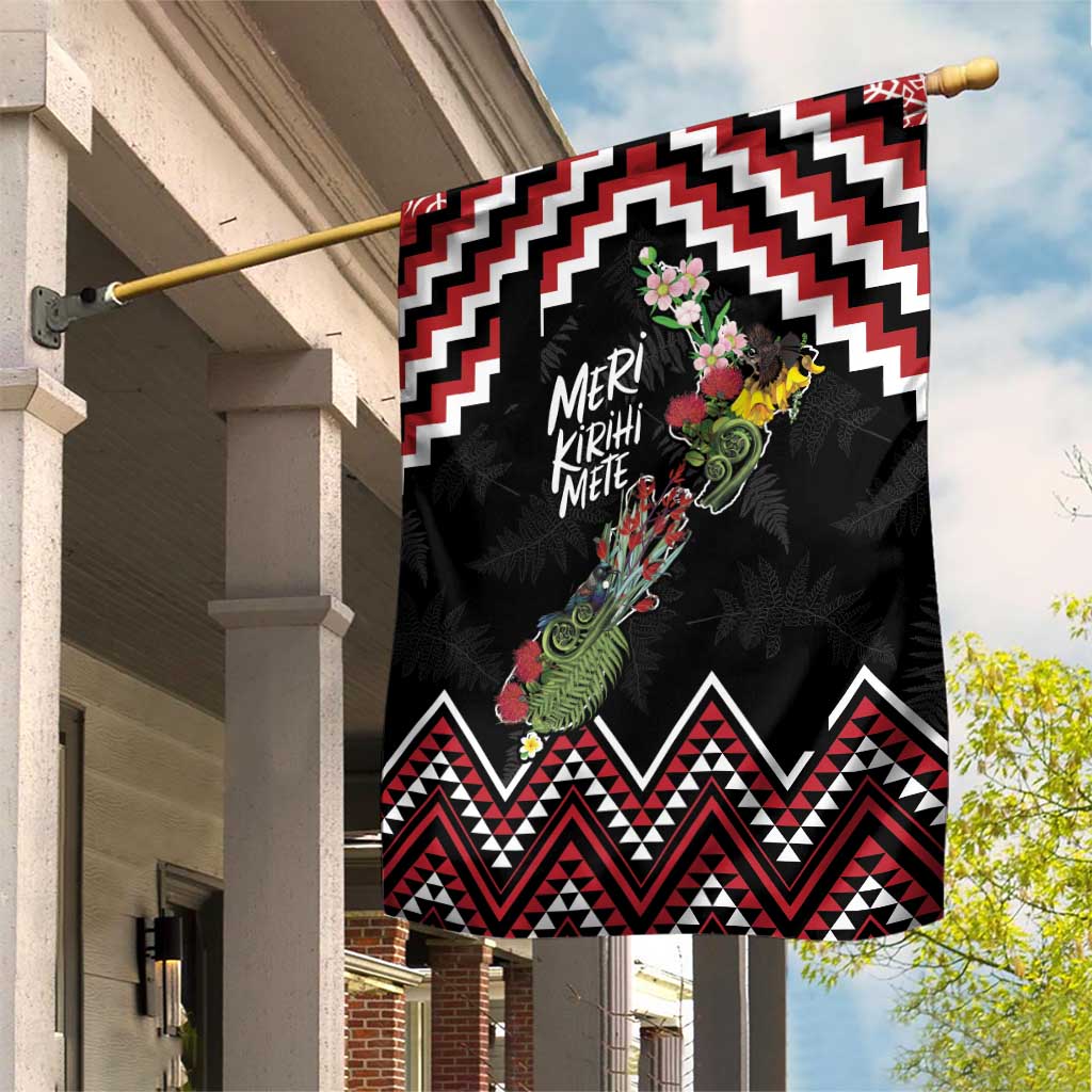 New Zealand Christmas Taniko Poutama Garden Flag Flora Map with Birds - Polynesian Pride