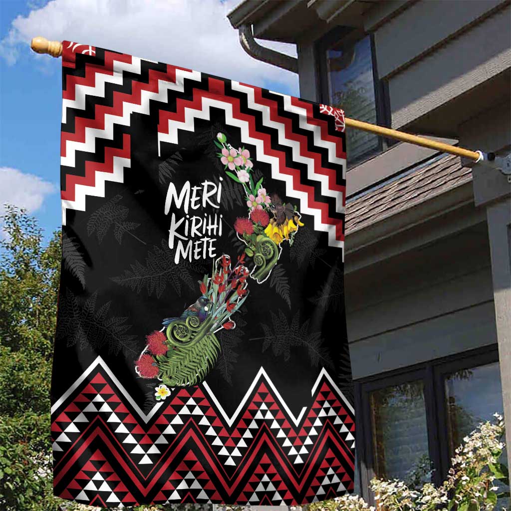 New Zealand Christmas Taniko Poutama Garden Flag Flora Map with Birds - Polynesian Pride