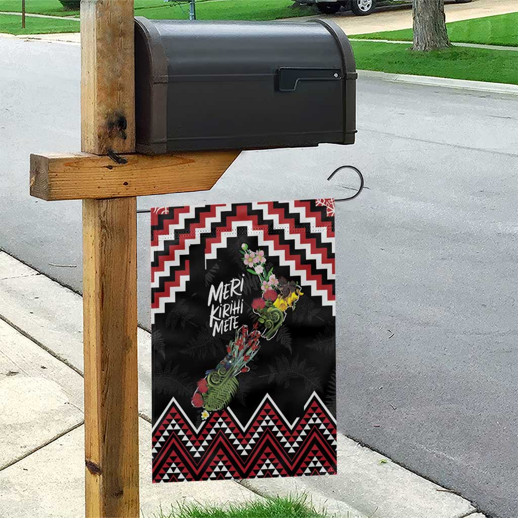 New Zealand Christmas Taniko Poutama Garden Flag Flora Map with Birds - Polynesian Pride