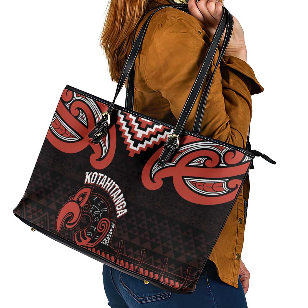 Maori Waitangi Leather Tote Bag Kotahitanga Poutama Mix Whakairo - Polynesian Pride