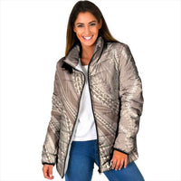 Polynesian Puakeniken Pikake Twisted Lei Padded Jacket Beige - Polynesian Pride