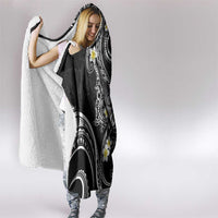 Polynesia Tribal Hooded Blanket Tentacles Plumeria