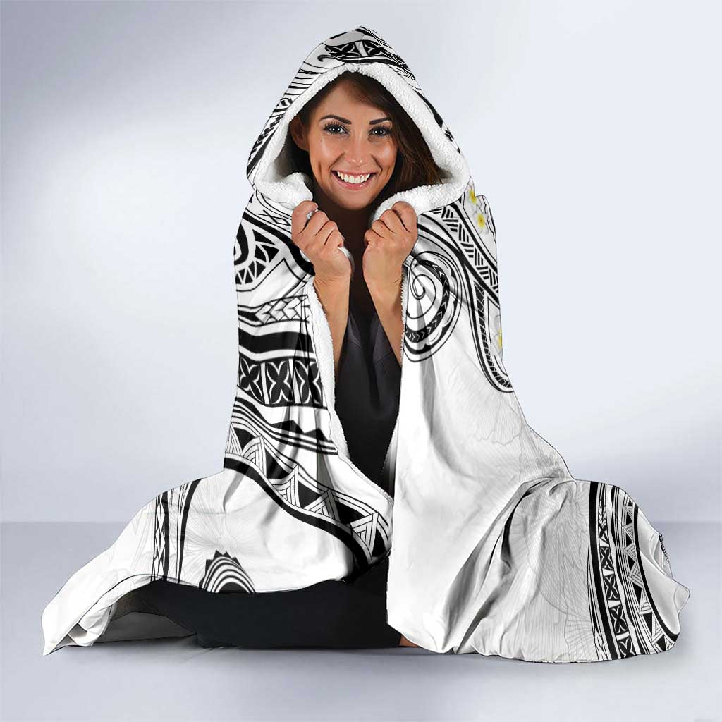 Polynesia Tribal Hooded Blanket White Plumeria Tentacles