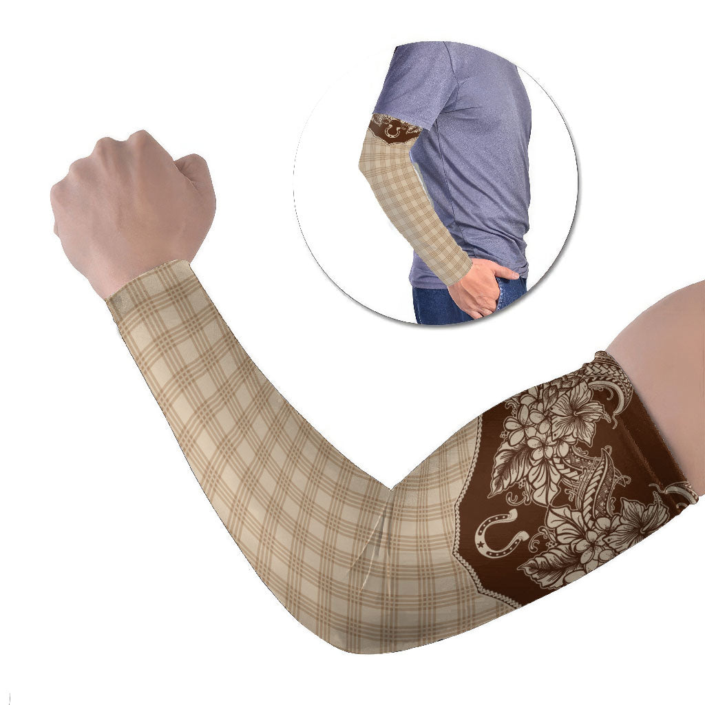 Hawai'i Paniolo Motif Leather Brown Arm Sleeves Floral Palaka Print LT7 Set of 2 Brown - Polynesian Pride