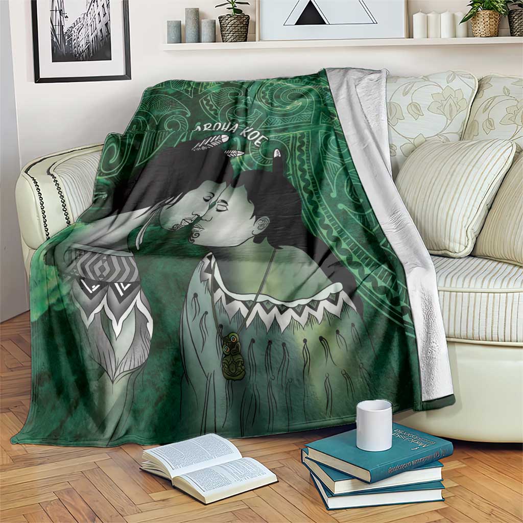 New Zealand Aroha Koe Mama Blanket Maori Hongi - Pounamu