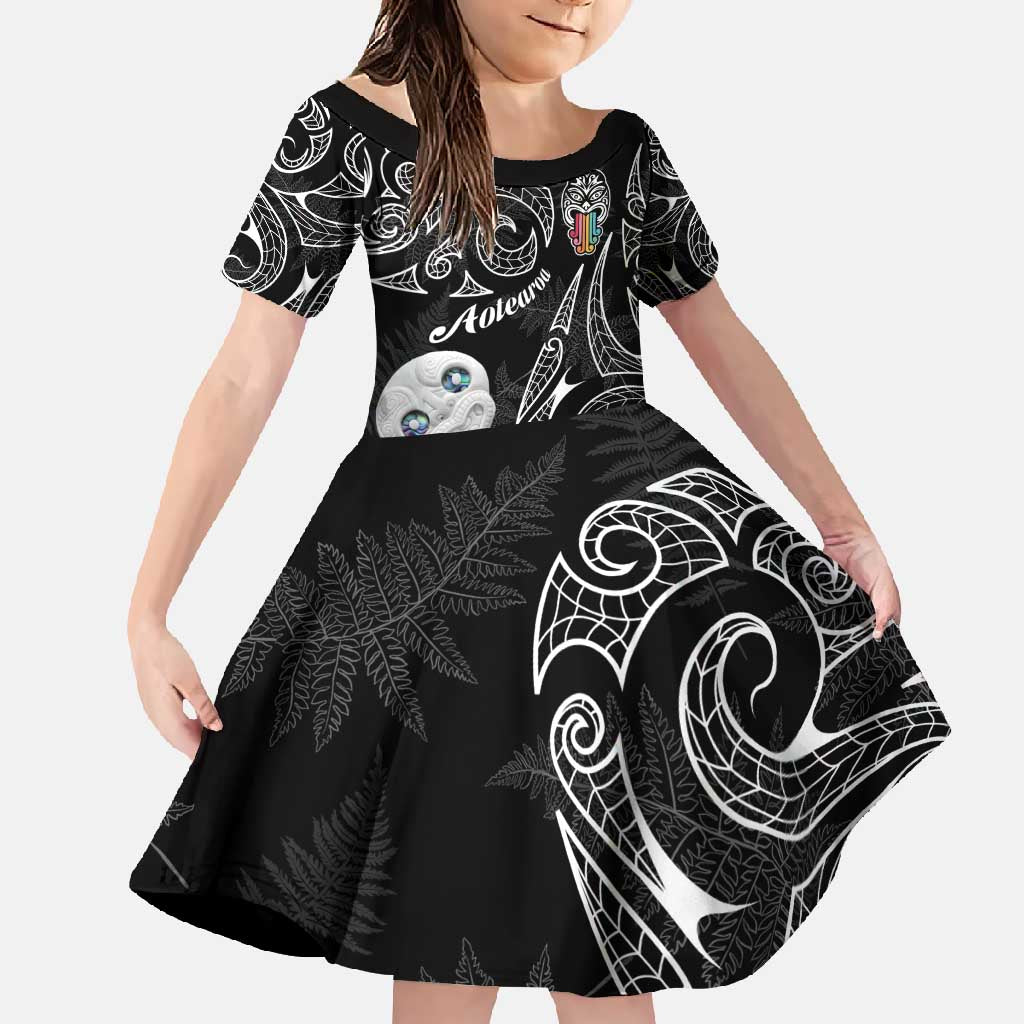 Kia Hara Te reo Maori Family Matching Mermaid Dress and Hawaiian Shirt Manaia Moko Pattern LT7 Daughter's Dress Black - Polynesian Pride