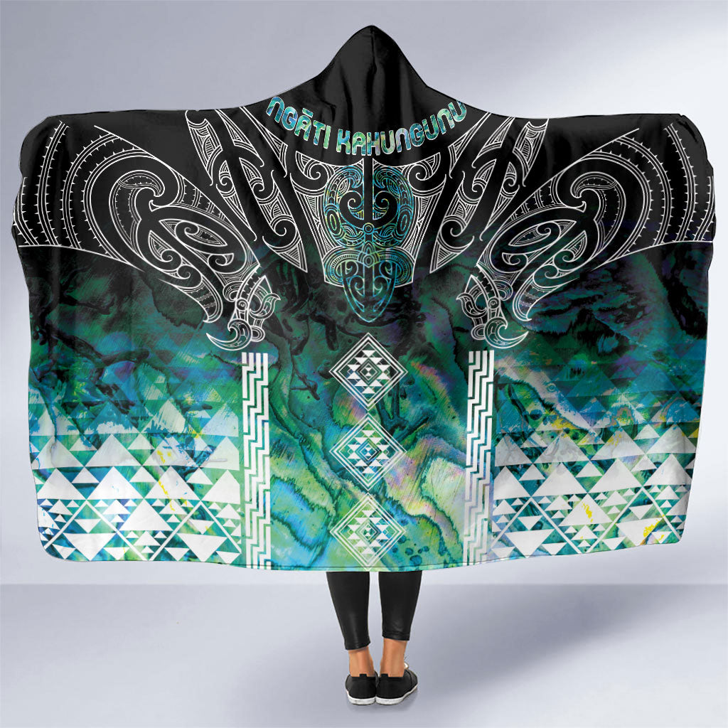 Aotearoa Maori Iwi Heritage Hooded Blanket Ngati Kahungunu Paua Shell Turquoise