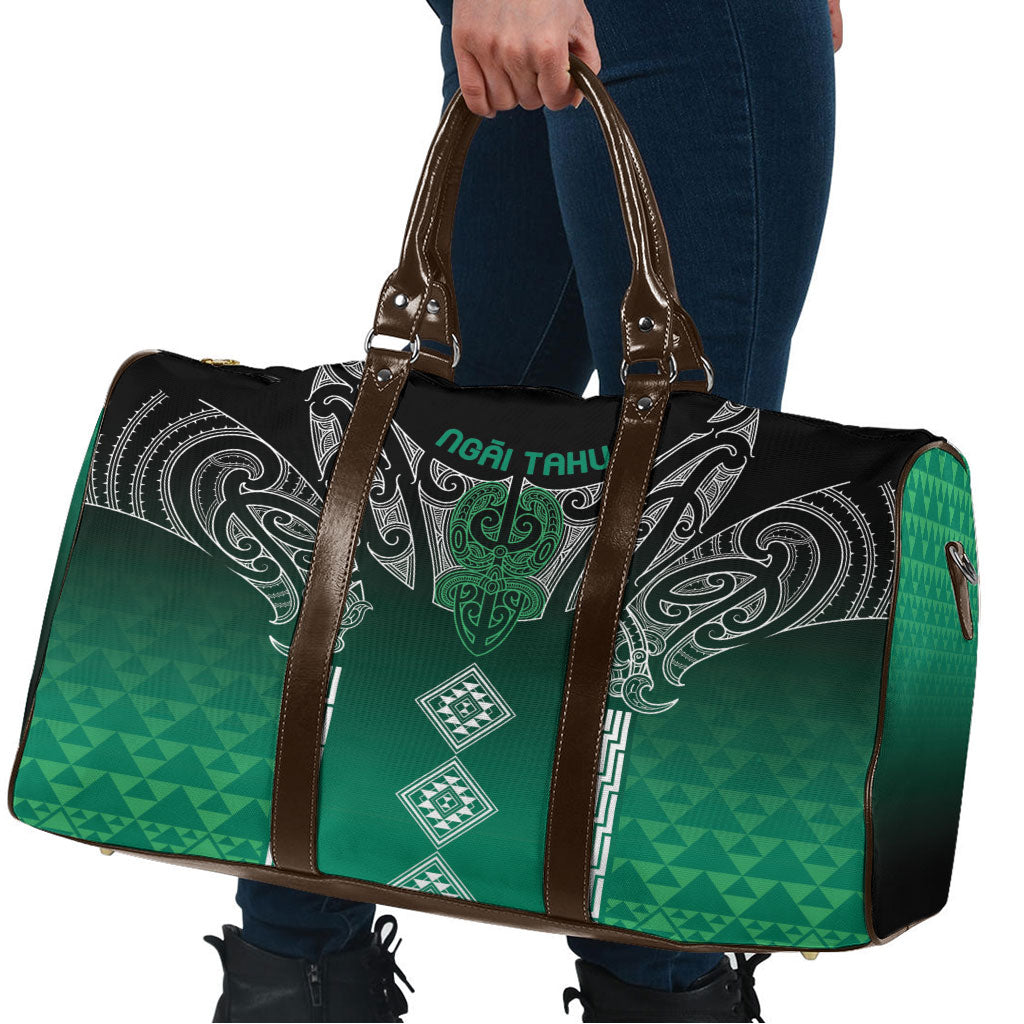 Aotearoa Maori Iwi Heritage Travel Bag Ngai Tahu Pounamu Green