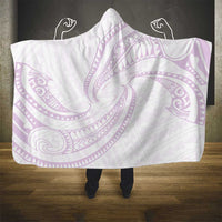 White Sunday Lotu Tamaiti Hooded Blanket Polynesian Wave Pastel Mauve - Polynesian Pride