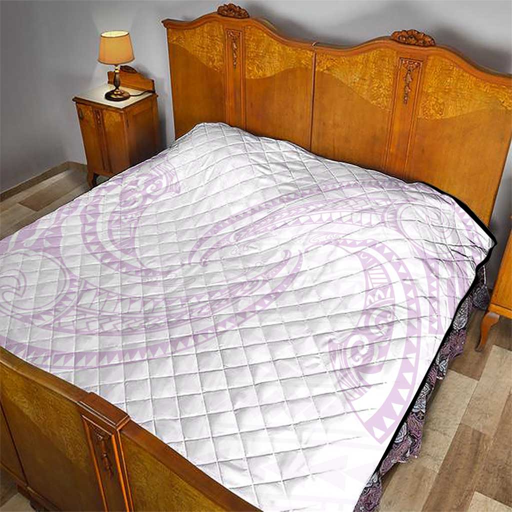 White Sunday Lotu Tamaiti Quilt Polynesian Wave Pastel Mauve - Polynesian Pride