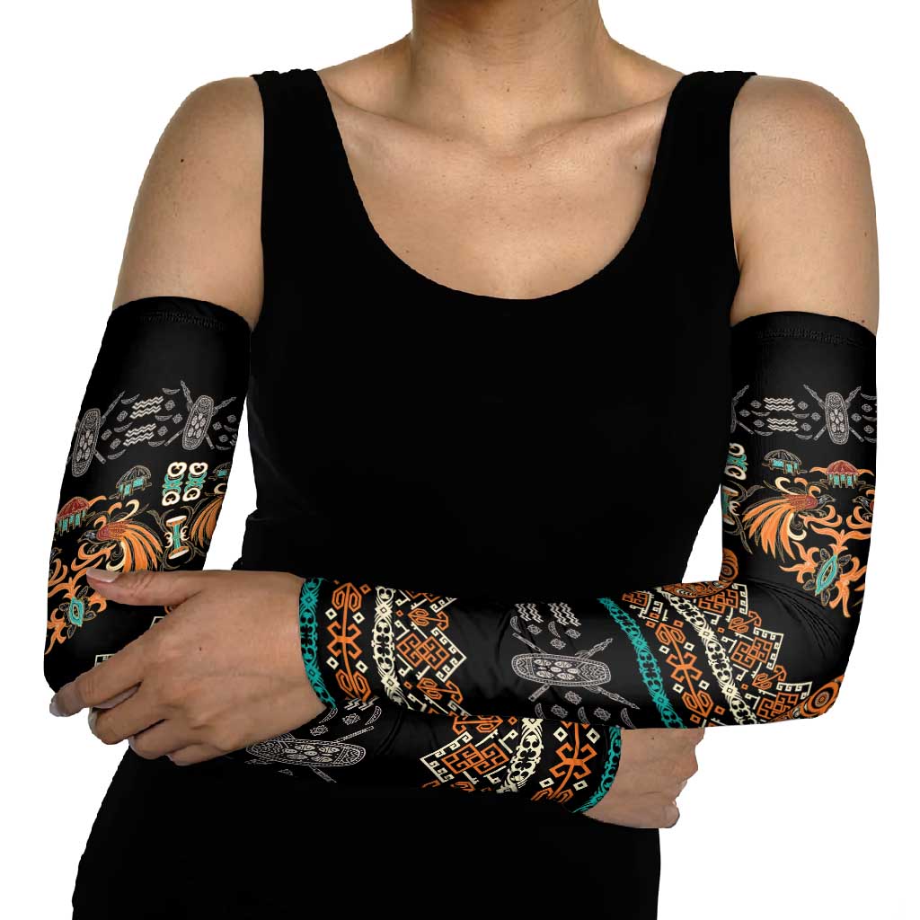 Black Batik Papua-inspired Pattern Arm Sleeves - Polynesian Pride