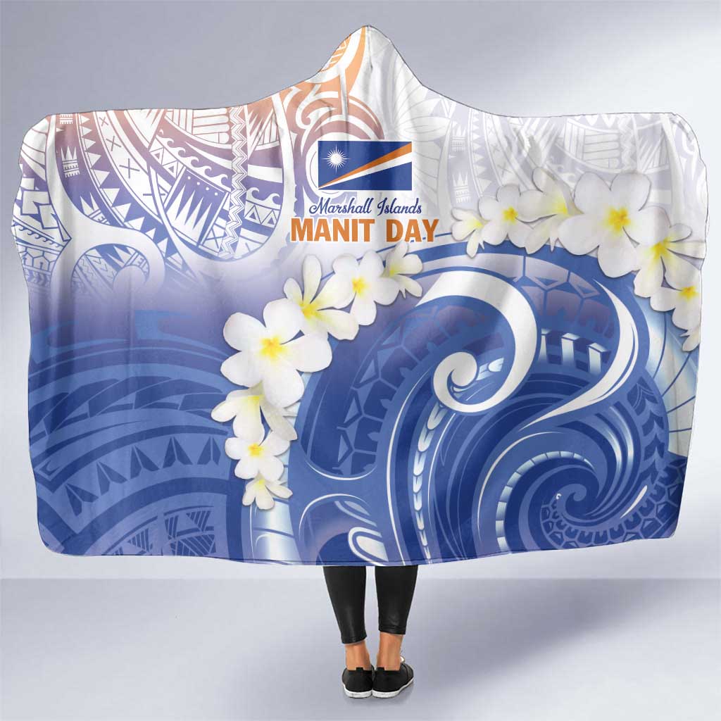 Marshall Islands Manit Day Hooded Blanket Plumeria and Polynesian Tribal LT9 One Size White - Polynesian Pride