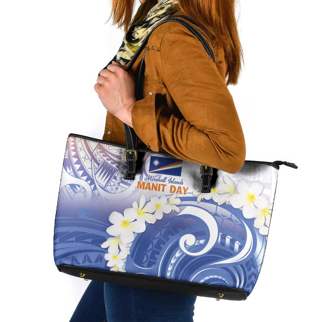 Marshall Islands Manit Day Leather Tote Bag Plumeria and Polynesian Tribal LT9 White - Polynesian Pride