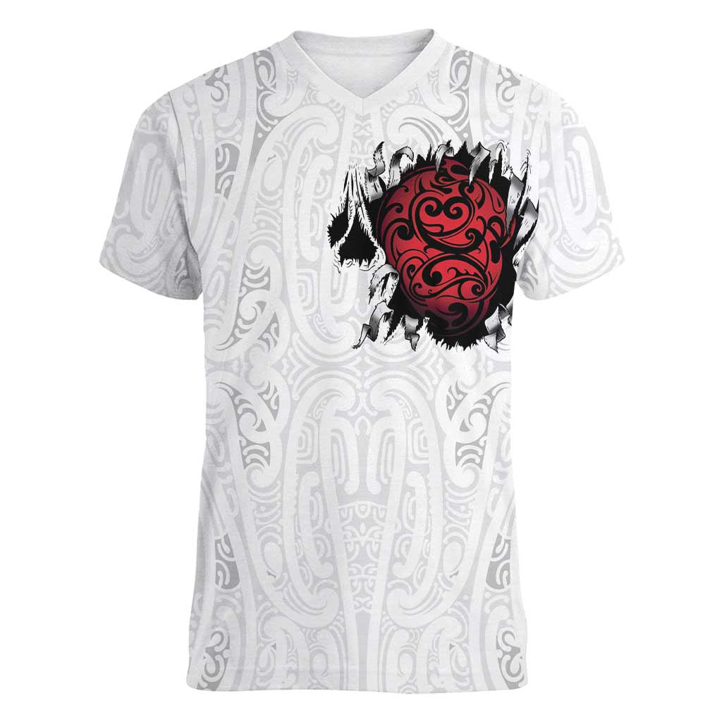 New Zealand Maori Heart Tribal Personalised Women V-Neck T-Shirt Polynesian Patterns