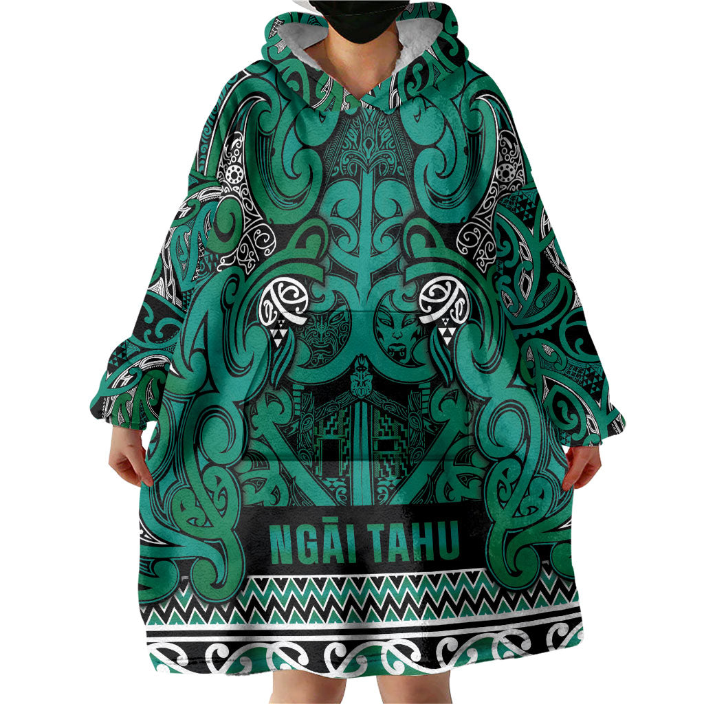 Aotearoa Iwi Ngai Tahu Wearable Blanket Hoodie Maori Wharenui House Tribal Pattern