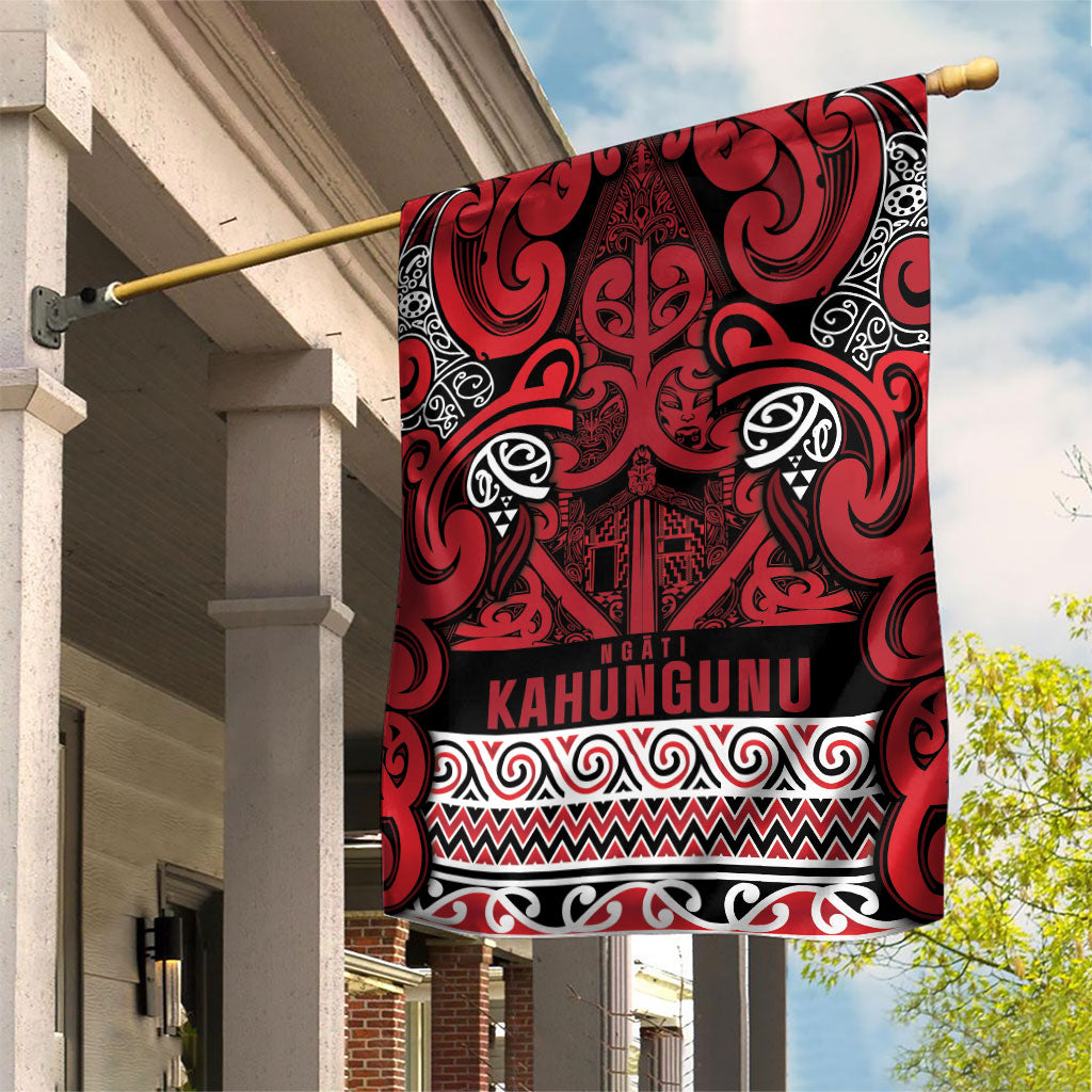 Aotearoa Iwi Ngati Kahungunu Garden Flag Maori Wharenui House Tribal Pattern LT9 House Flag Dark red - Polynesian Pride