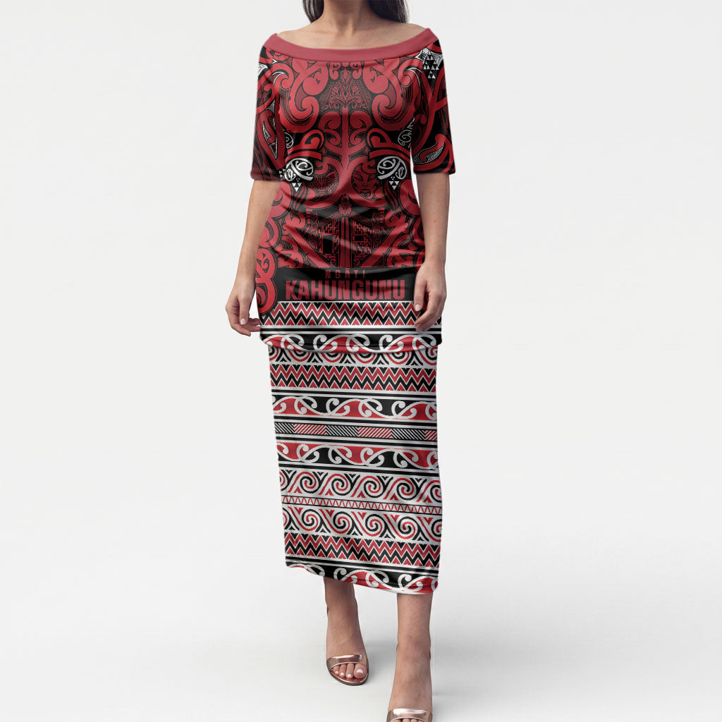 Aotearoa Iwi Ngati Kahungunu Puletasi Maori Wharenui House Tribal Pattern LT9 Long Dress Dark red - Polynesian Pride