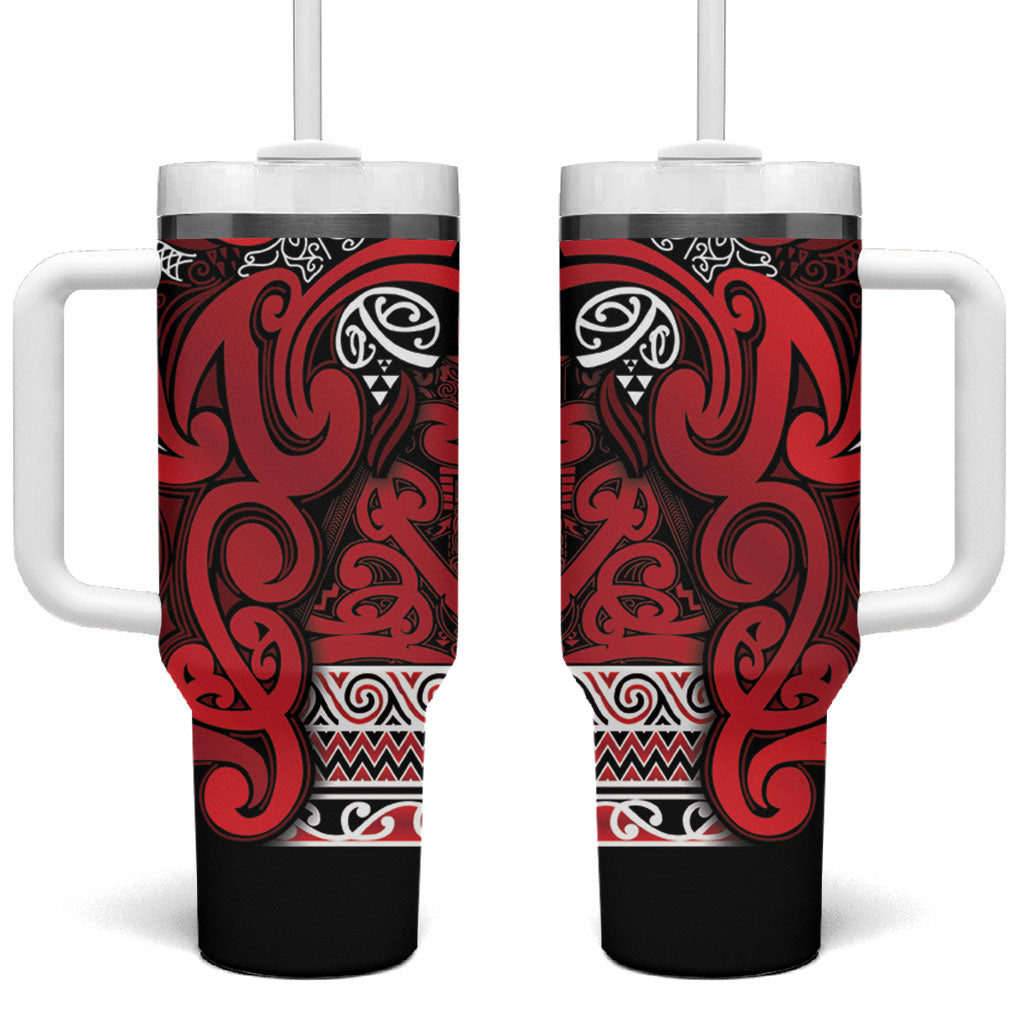 Aotearoa Iwi Ngati Kahungunu Tumbler With Handle Maori Wharenui House Tribal Pattern LT9 One Size: 40 oz Dark red - Polynesian Pride