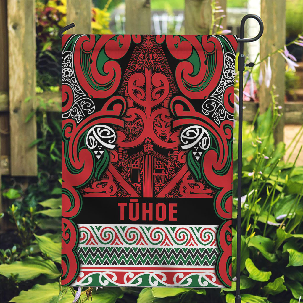 Aotearoa Iwi Tuhoe Garden Flag Maori Wharenui House Tribal Pattern