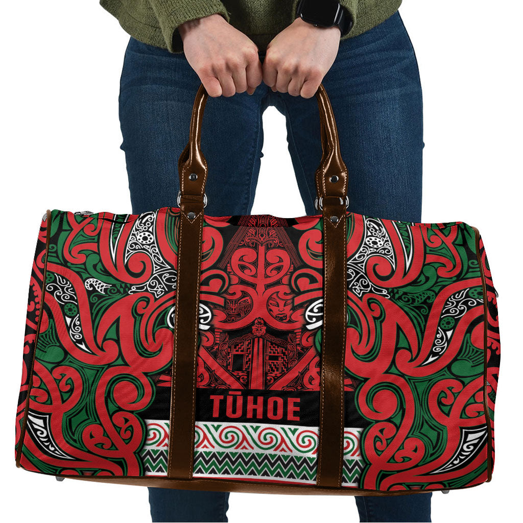 Aotearoa Iwi Tuhoe Travel Bag Maori Wharenui House Tribal Pattern LT9 Green Red - Polynesian Pride