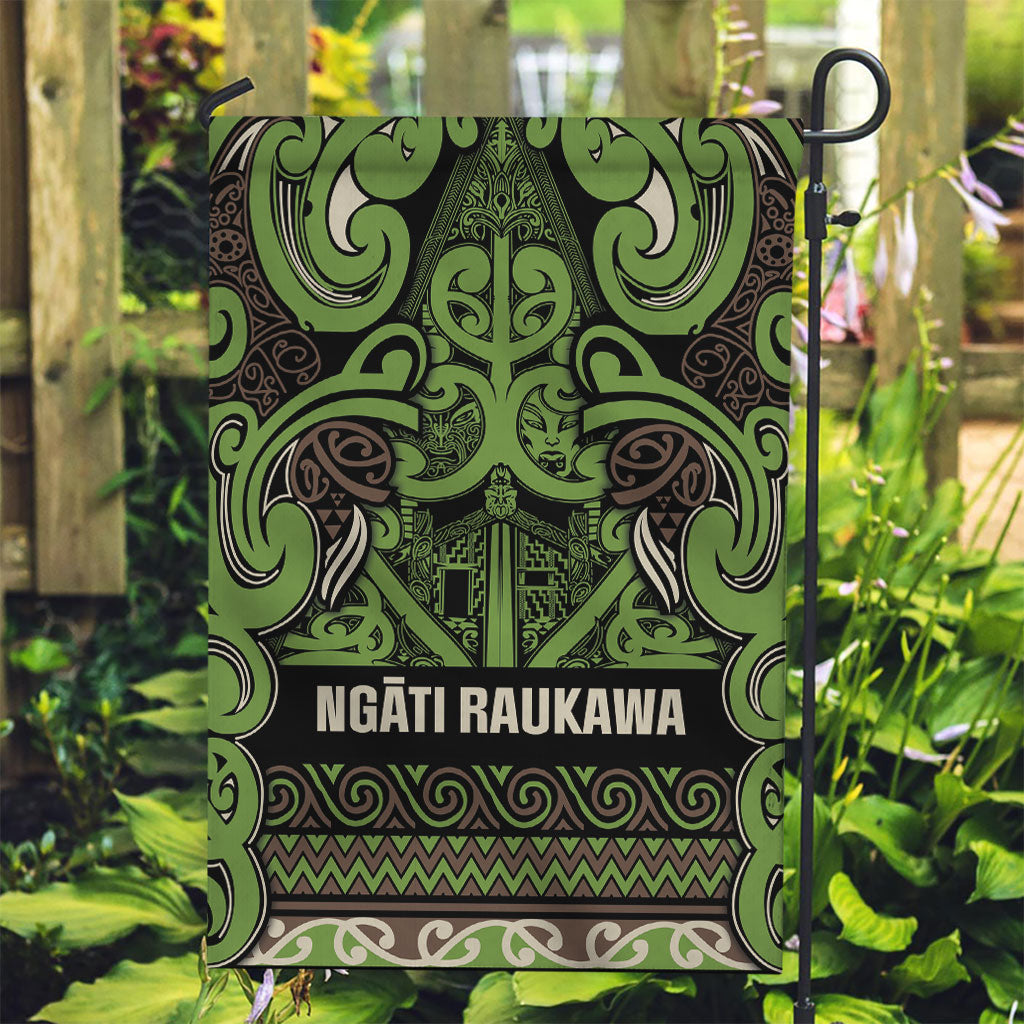 Aotearoa Iwi Ngati Raukawa Garden Flag Maori Wharenui House Tribal Pattern LT9 Garden Flag Olive green - Polynesian Pride
