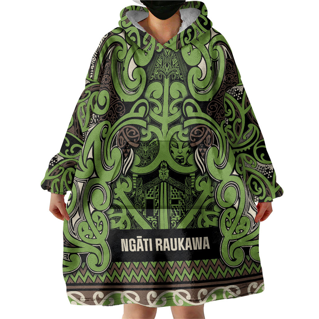 Aotearoa Iwi Ngati Raukawa Wearable Blanket Hoodie Maori Wharenui House Tribal Pattern LT9 - Polynesian Pride