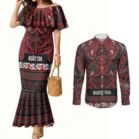 Aotearoa Iwi Ngati Toa Couples Matching Mermaid Dress and Long Sleeve Button Shirt Maori Wharenui House Tribal Pattern LT9 Dark Red - Polynesian Pride