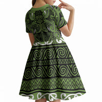Aotearoa Iwi Ngāti Tama ki Taranaki Trust Kid Short Sleeve Dress Maori Wharenui House Tribal Pattern LT9 - Polynesian Pride
