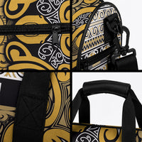Aotearoa Iwi Ngāti Tama ki Te Waipounamu Trust Duffle Bag Maori Wharenui House Tribal Pattern
