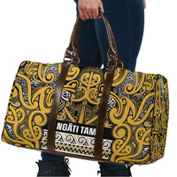 Aotearoa Iwi Ngāti Tama ki Te Waipounamu Trust Travel Bag Maori Wharenui House Tribal Pattern LT9 - Polynesian Pride